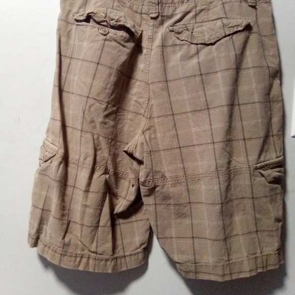 AEROPOSTALE vintage men's authentic cargo brown print shorts. Size 36 waist. - Picture 10 of 13